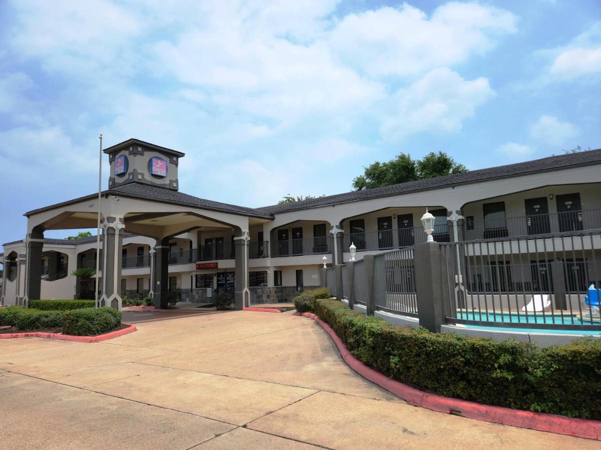 Express Inn トンボール エクステリア 写真